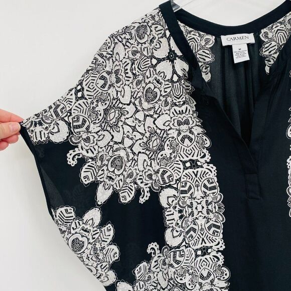 Carmen Marc Valvo Size Medium Black & White Printed V Neck Kimono Style Blouse - Picture 4 of 9